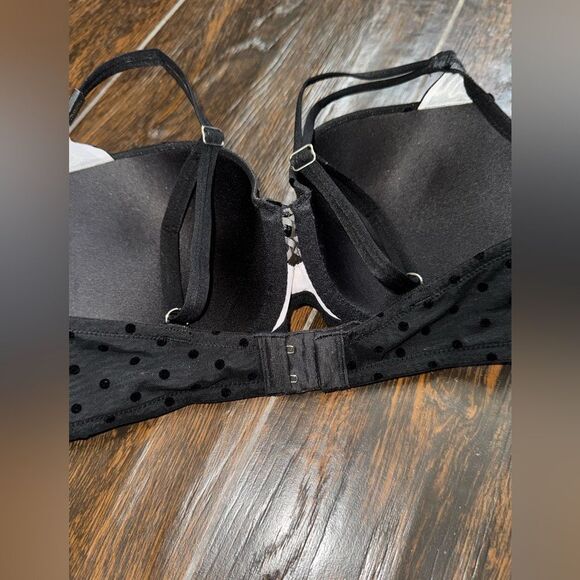 Victoria’s Secret very sexy balconette bra new sz 34 D - Picture 4 of 7